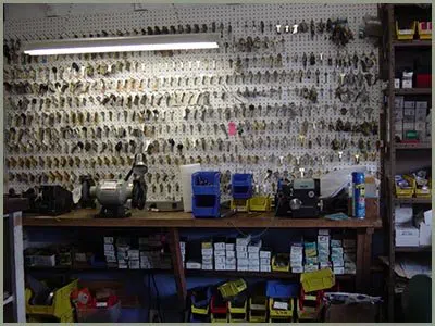 Locksmith Solution Services Highland, IN 219-310-2840 Locksmith Solution Services Highland, IN 219-310-2840 - 68-44-3