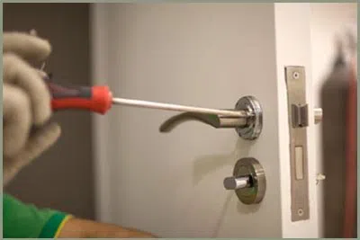 Locksmith Solution Services Highland, IN 219-310-2840 - 68-44-8